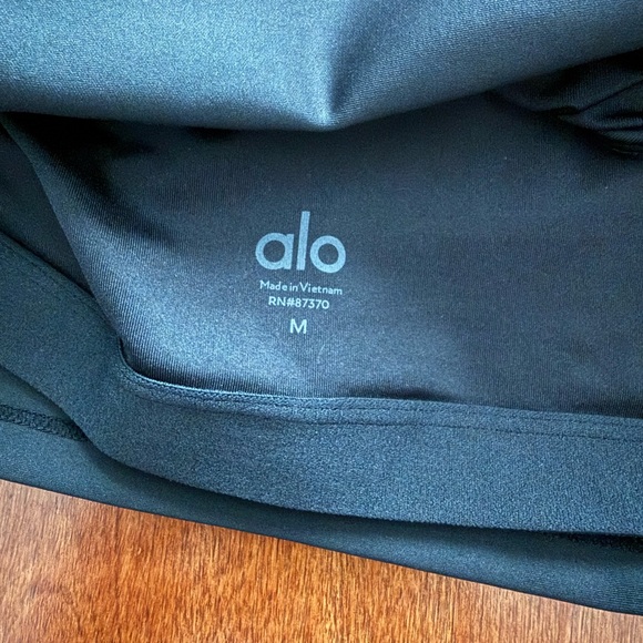 ALO Yoga Airlift Excite Sports Bra - Picture 3 of 4